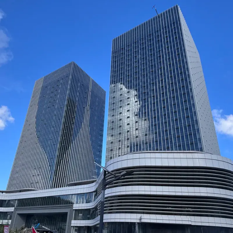 Standardní sjednocené záclonové stěny